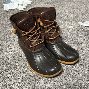 Women’s Sperry boots